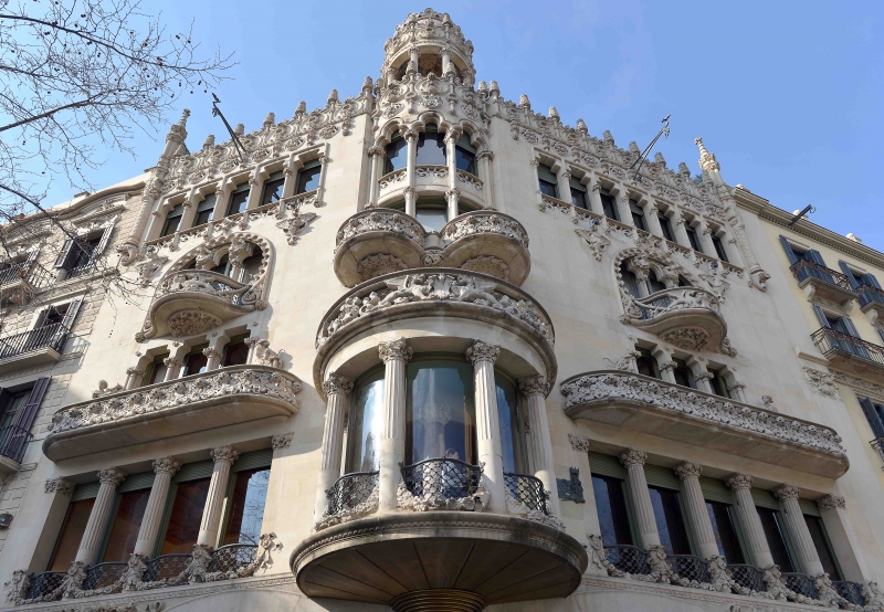 Psg. de Gràcia, 35 - Façana (9).jpg